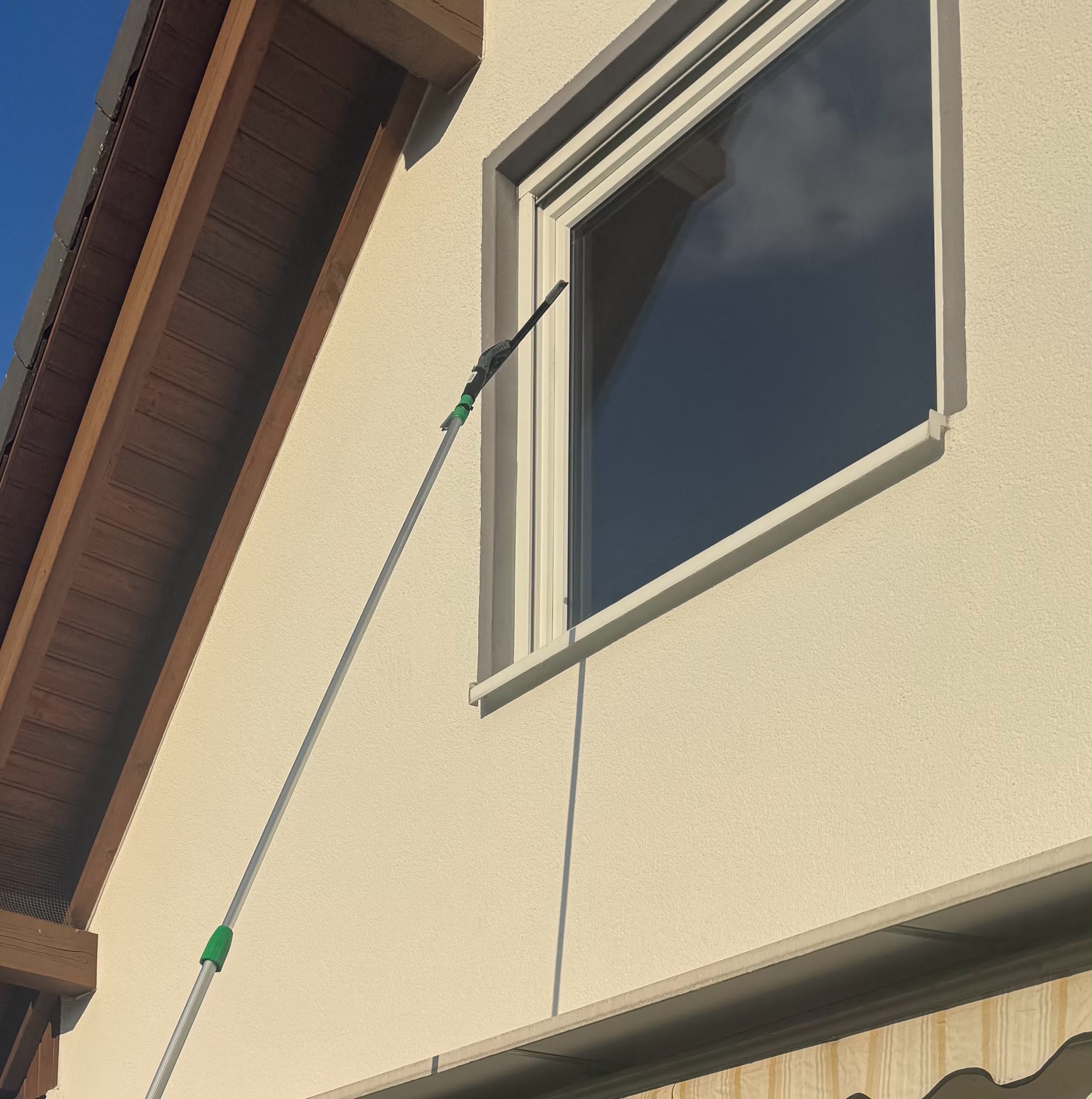 Fensterreinigung mit Teleskopstange – GAP.W
